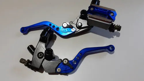 Manijas Con Bomba De Freno Universal